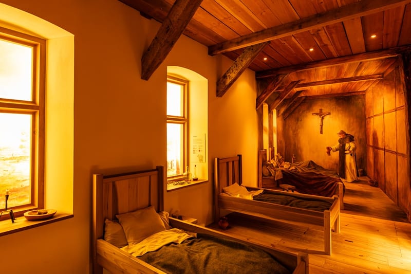 À quoi jouent les chanoines de Lagrasse ?