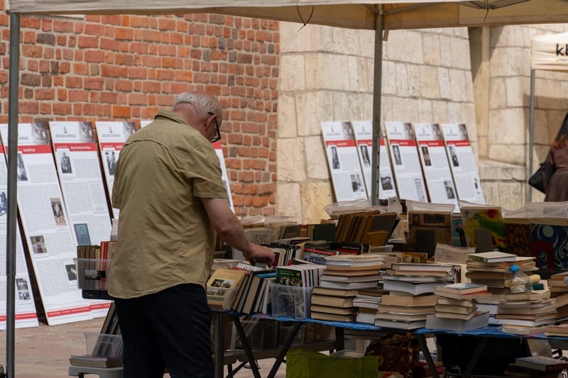Les auteurs invités au Banquet du Livre de Lagrasse